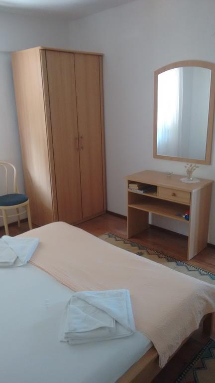 Apartments Vukas Lumbarda Room photo